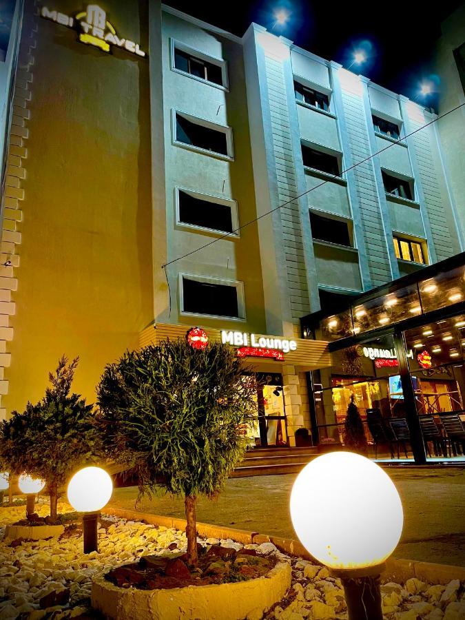 Mbi Travel Inn Craiova Bagian luar foto