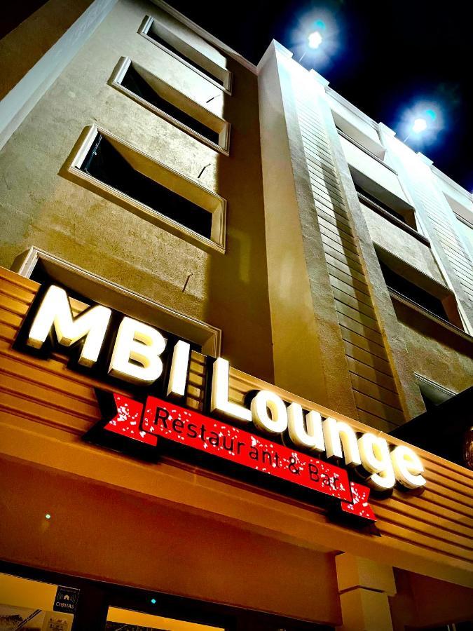 Mbi Travel Inn Craiova Bagian luar foto