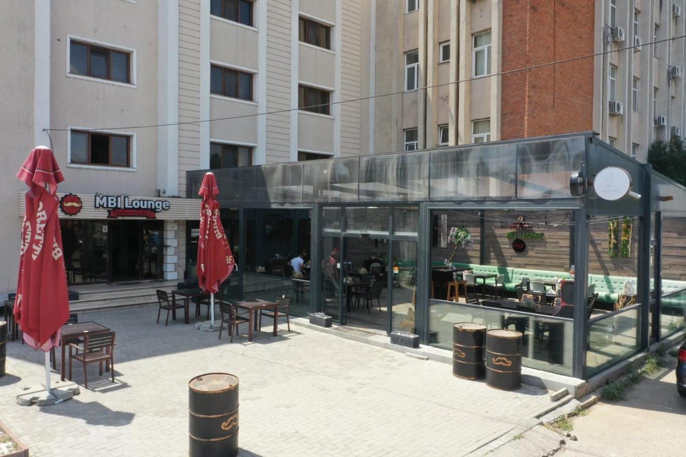 Mbi Travel Inn Craiova Bagian luar foto